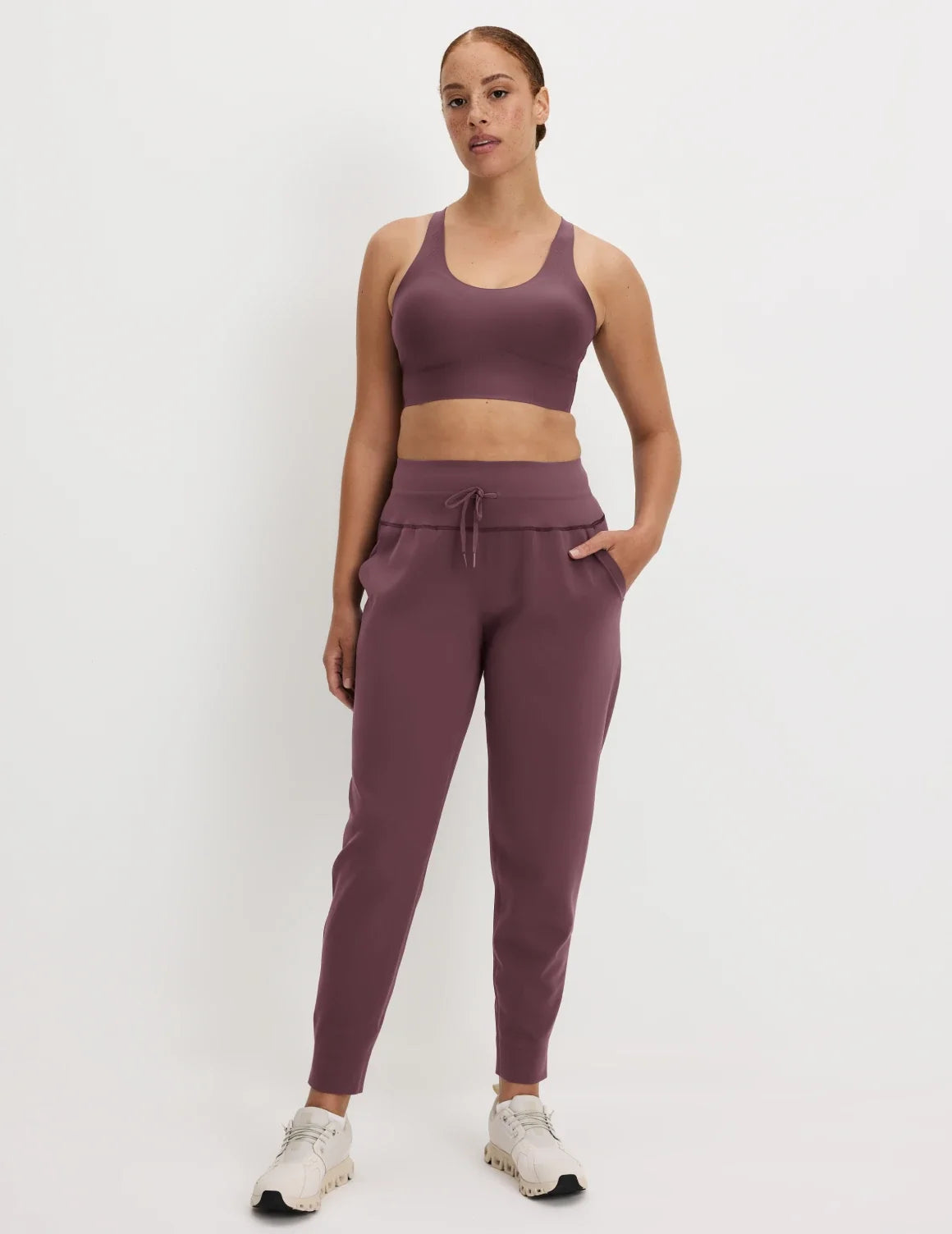 Front view of model wearing the CloudCut™ Jogger highlighting the coverage and fit – Dahlia – view 10 of 23