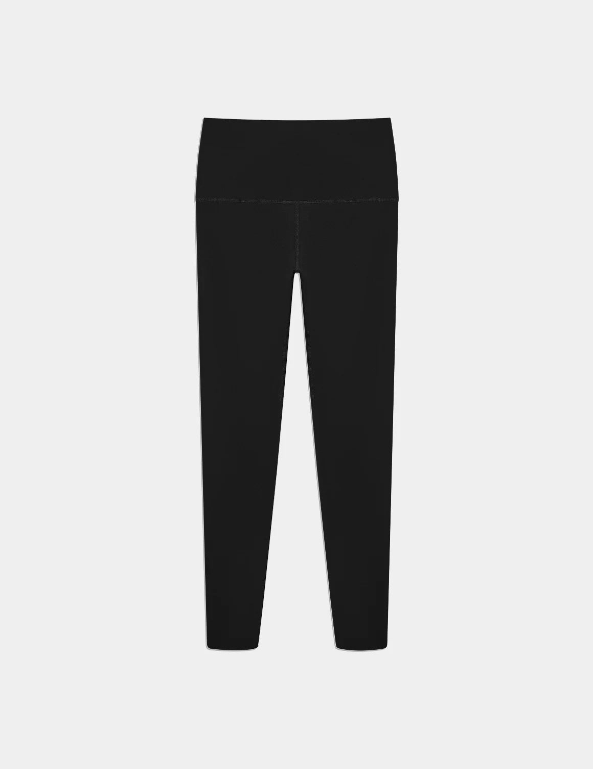 Front view of model highlighting the coverage and fit – Black – view 5 of 32
