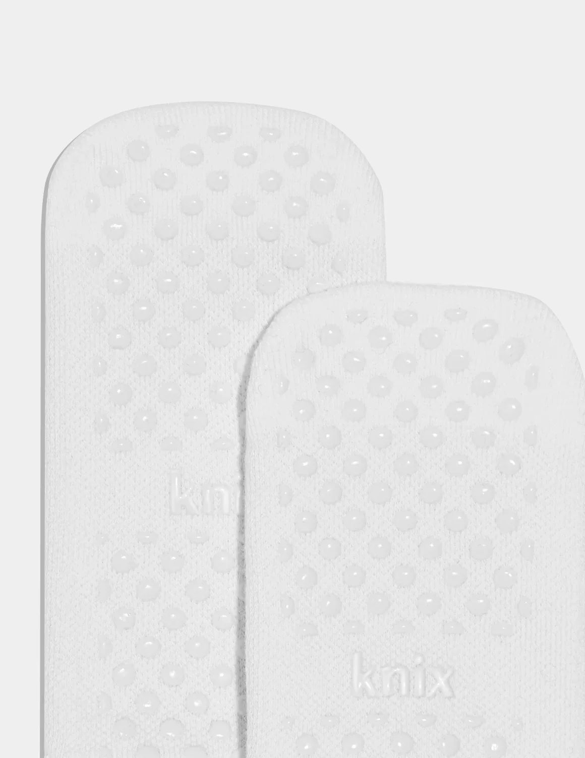 Front view of model highlighting the coverage and fit – White – view 4 of 4