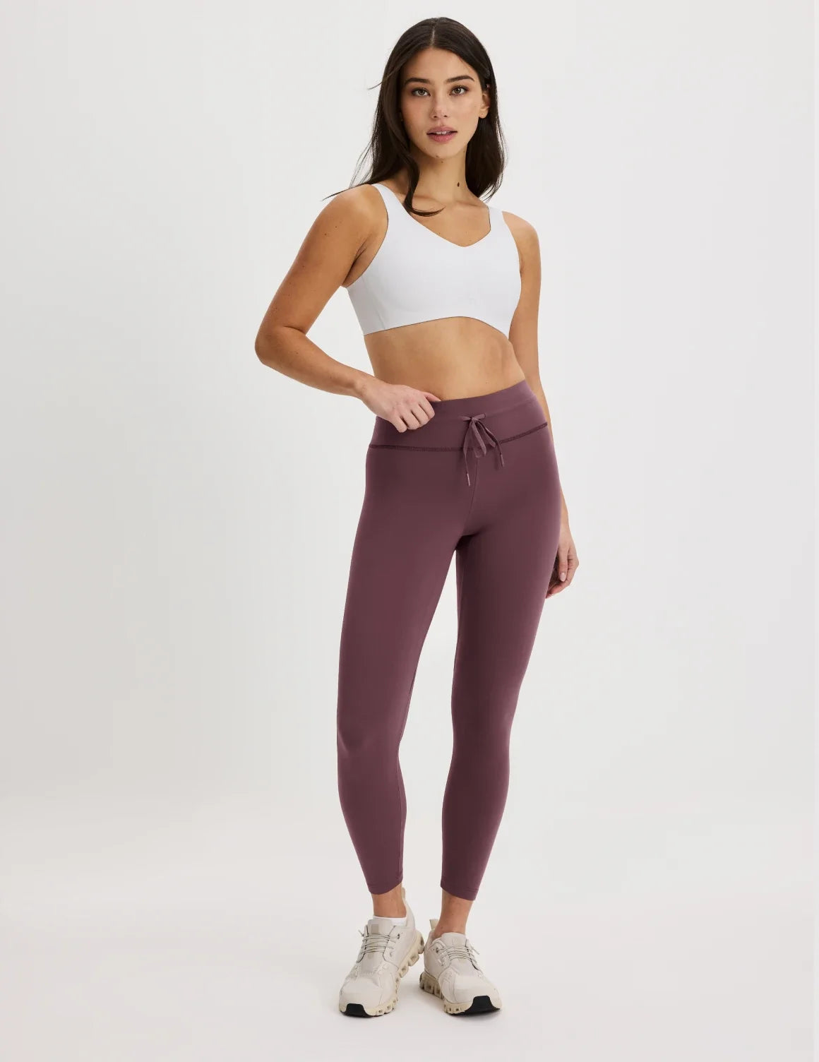 Front view of model wearing the CloudCut™ Legging highlighting the coverage and fit – Dahlia – view 4 of 14