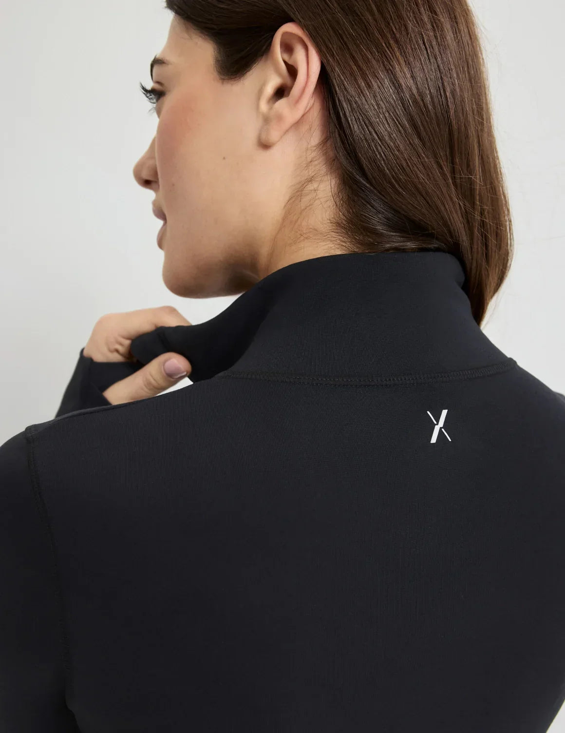 Crosscourt Fitted Jacket – Black – view 9 of 12
