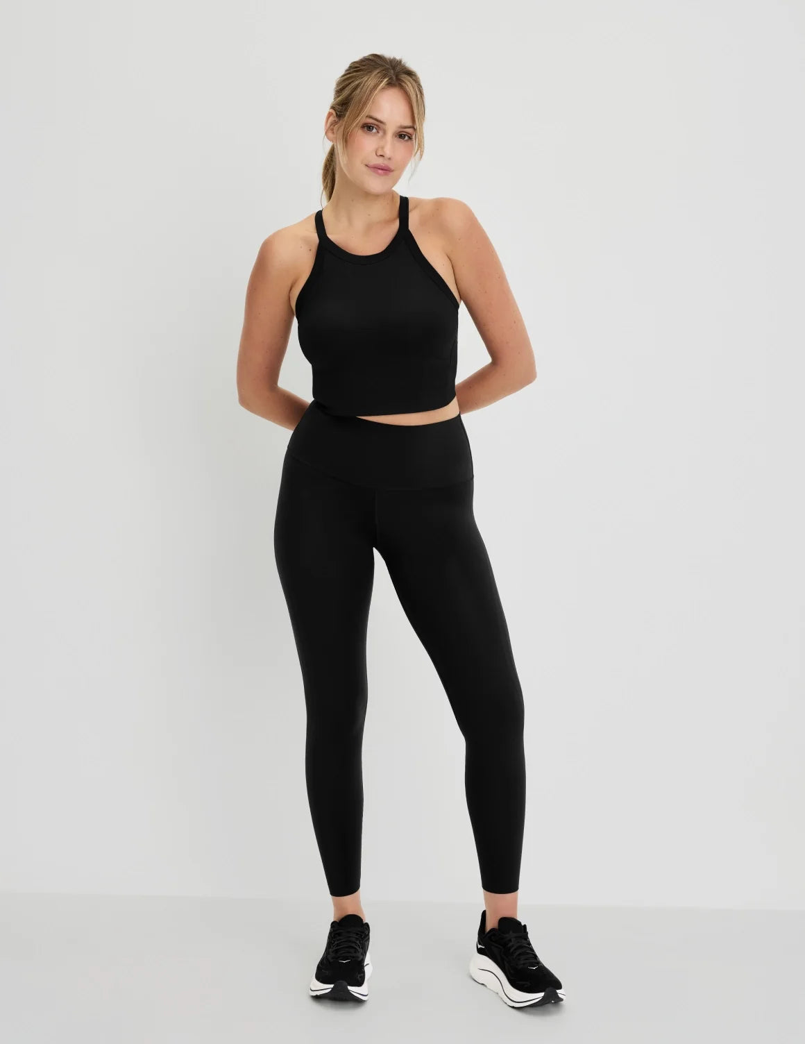 Front view of model highlighting the coverage and fit – Black – view 1 of 32