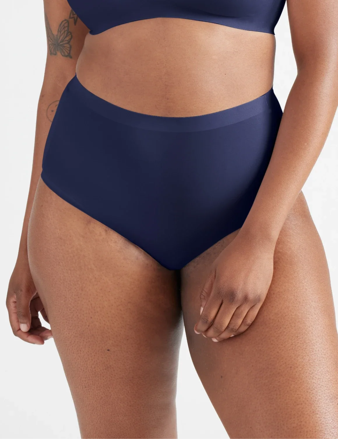 Front view of model wearing the Light Leakproof No-Show High Rise highlighting the coverage and smooth fit – Midnight – view 5 of 20