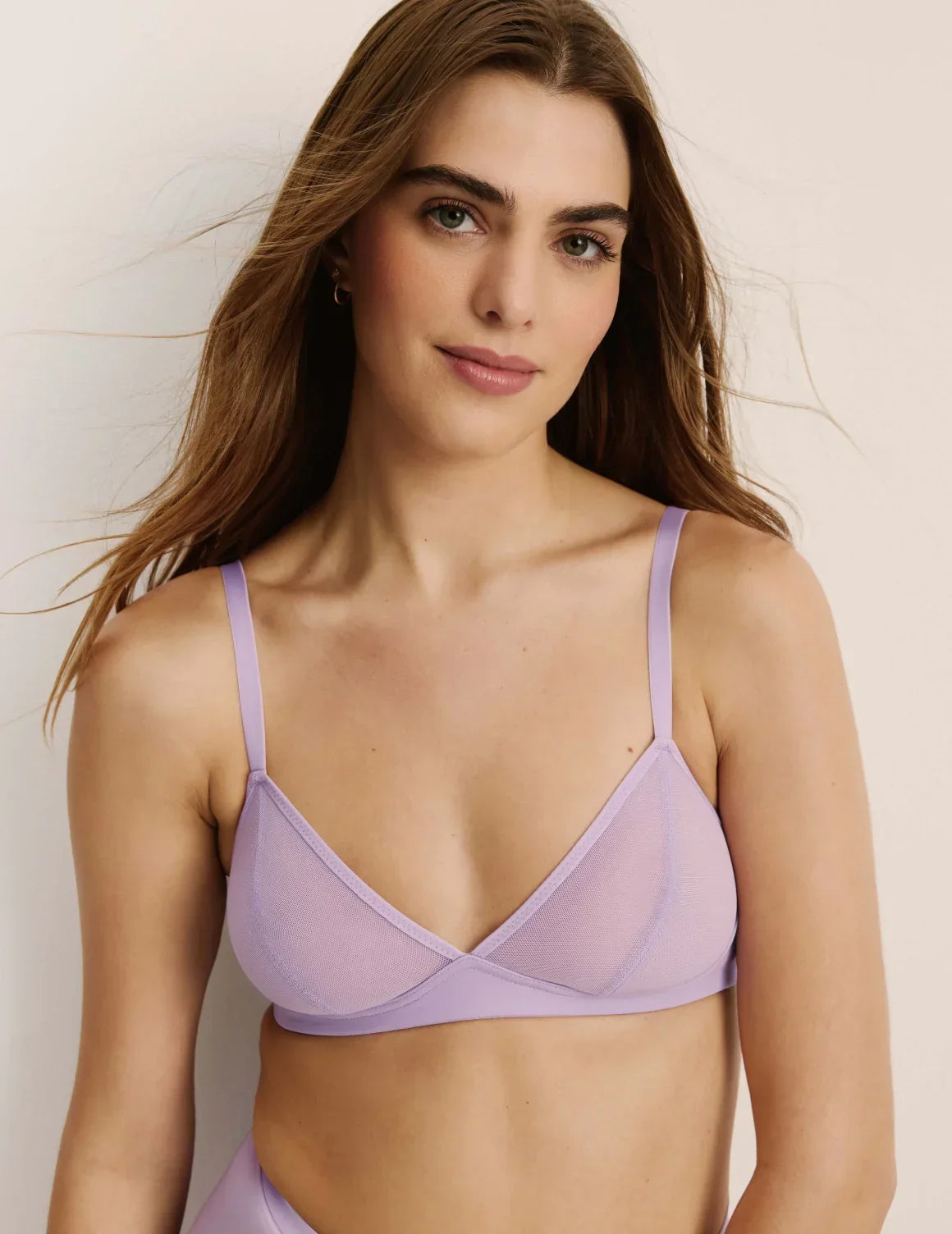 Front view of model wearing the Mesh Deep V Bra, highlighting the neckline, strap design, and smooth silhouette – Lilac – view 7 of 42