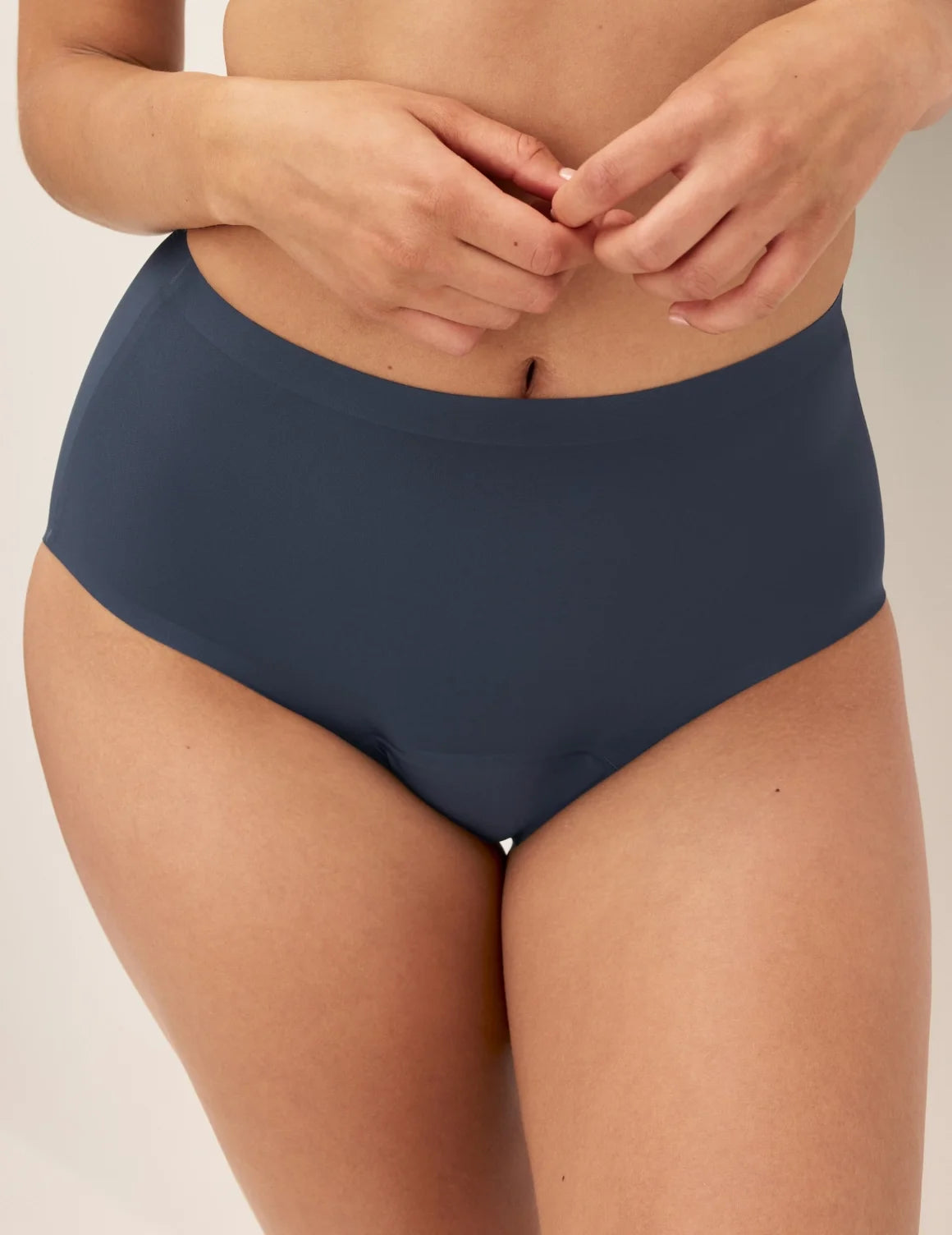 Front view of model wearing the Super Leakproof® No-Show High Rise highlighting the coverage and smooth fit – Twilight Navy – view 4 of 27