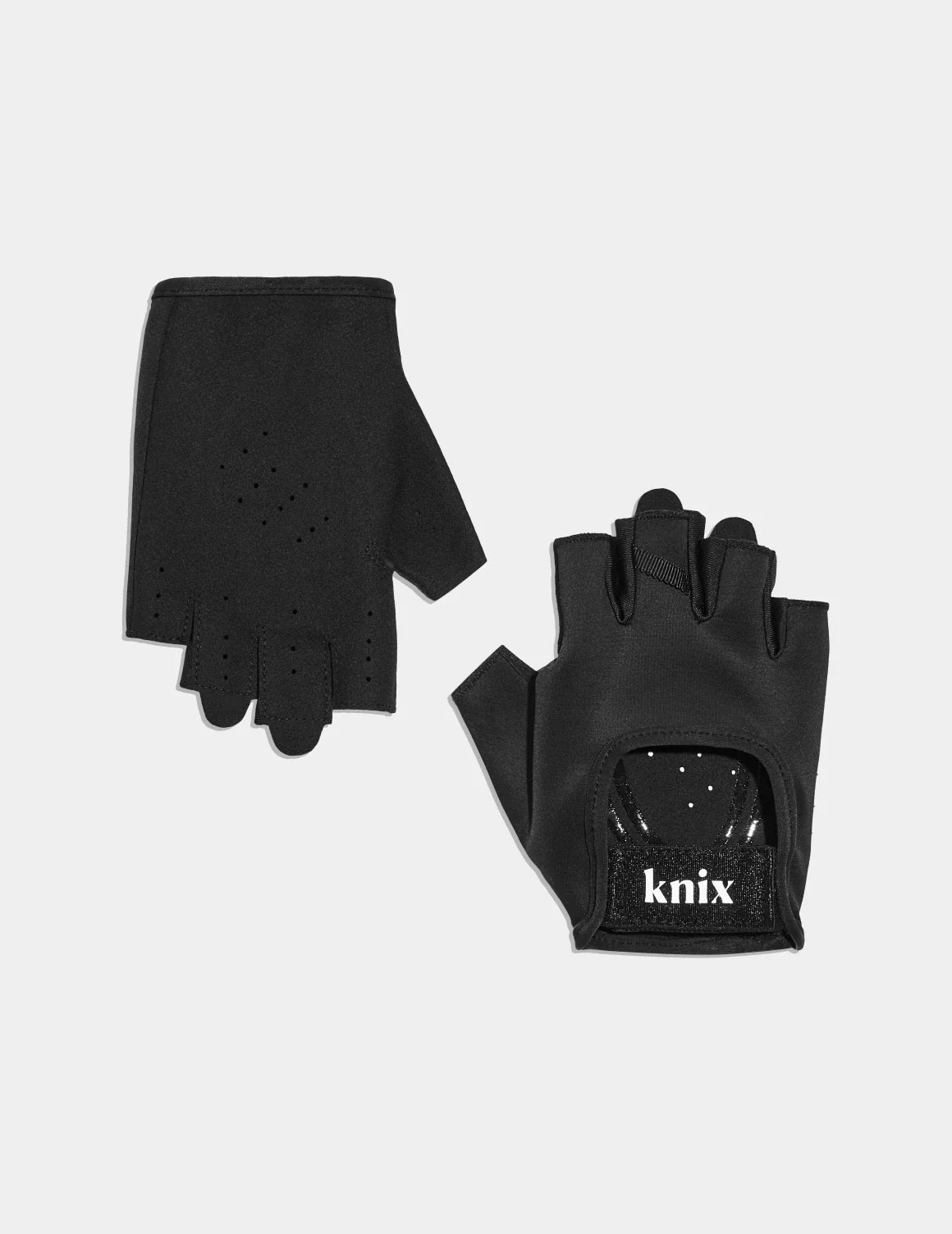 Front view of model highlighting the coverage and fit – Black – view 1 of 2